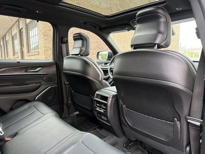 2025 Jeep Grand Cherokee Overland