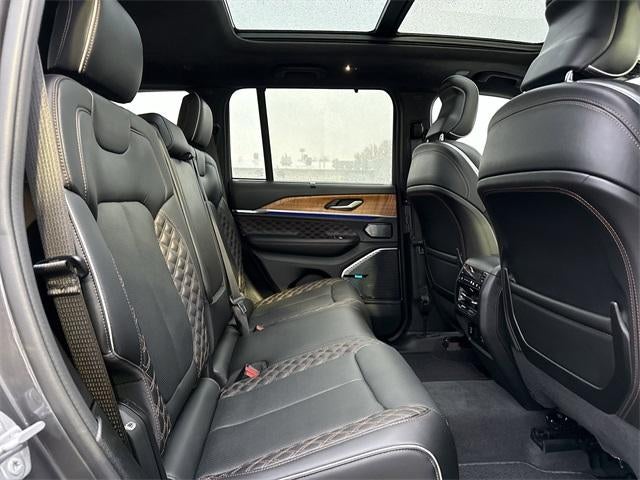 2022 Jeep Grand Cherokee Summit Reserve