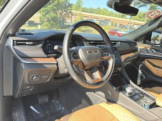 2023 Jeep Grand Cherokee Summit