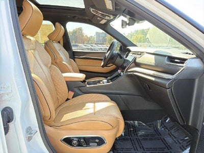 2023 Jeep Grand Cherokee Summit