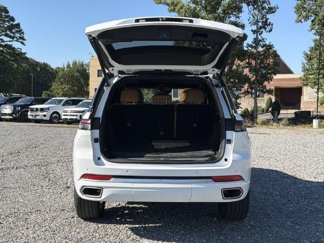 2023 Jeep Grand Cherokee Summit