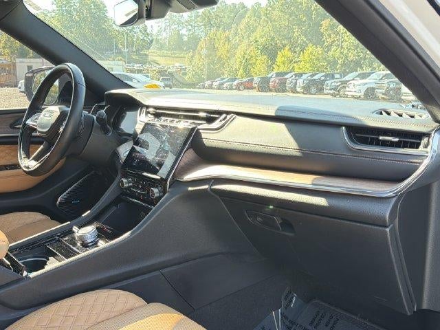 2023 Jeep Grand Cherokee Summit