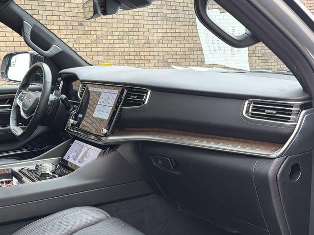 2023 Jeep Grand Wagoneer Base