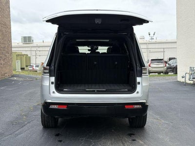 2023 Jeep Grand Wagoneer Base