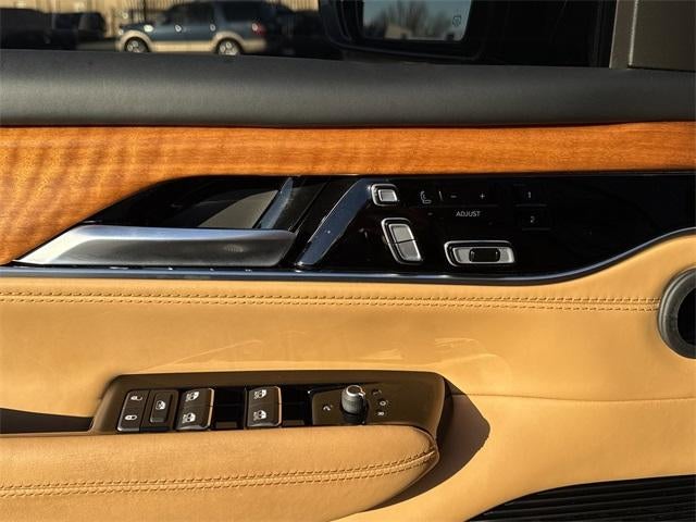 2023 Jeep Grand Wagoneer Series III