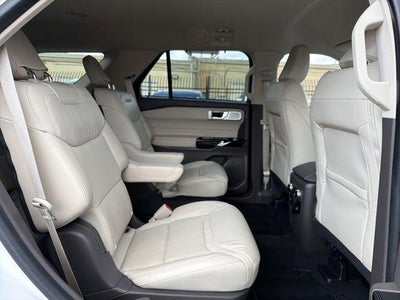 2022 Ford Explorer Platinum
