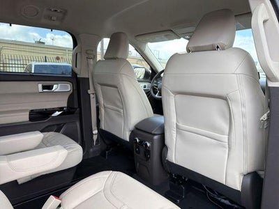 2022 Ford Explorer Platinum