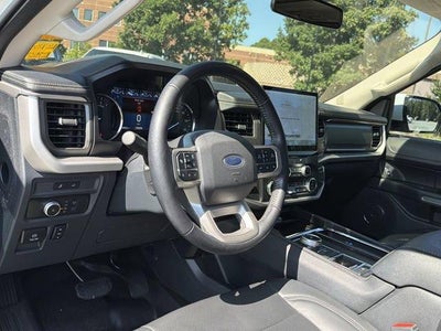 2022 Ford Expedition Max XLT