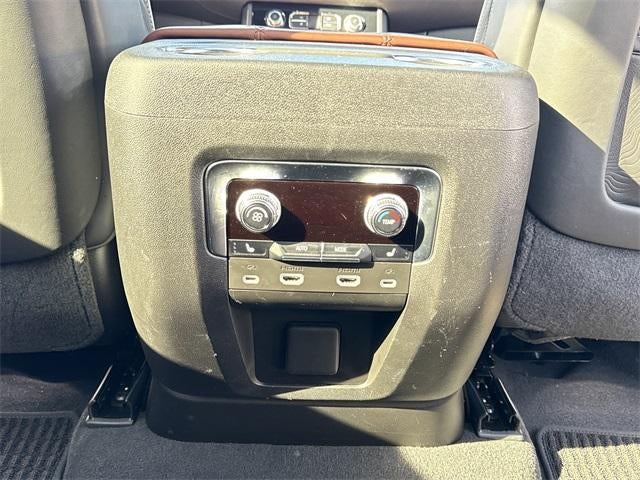 2024 GMC Yukon XL Denali Ultimate