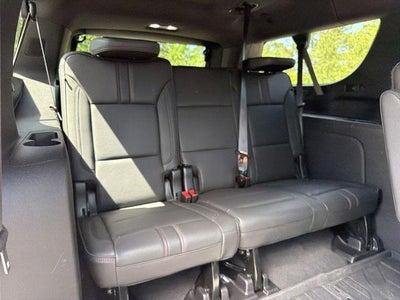 2024 Chevrolet Suburban RST