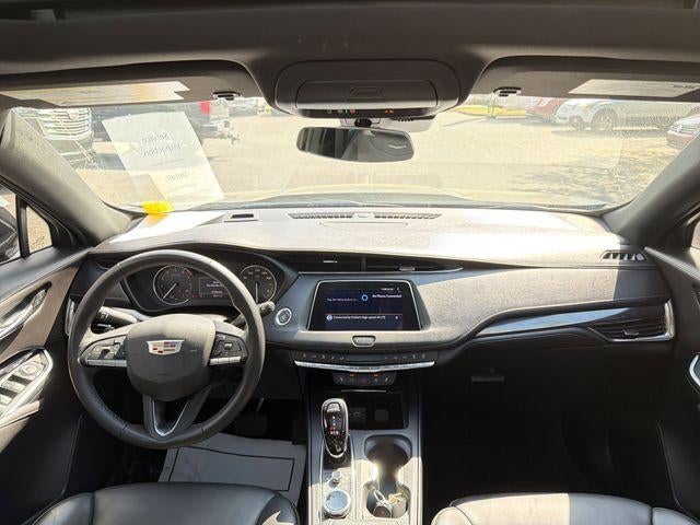 2023 Cadillac XT4 Luxury