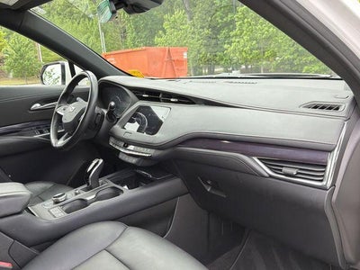 2022 Cadillac XT4 Luxury