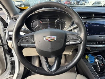 2023 Cadillac XT4 Luxury