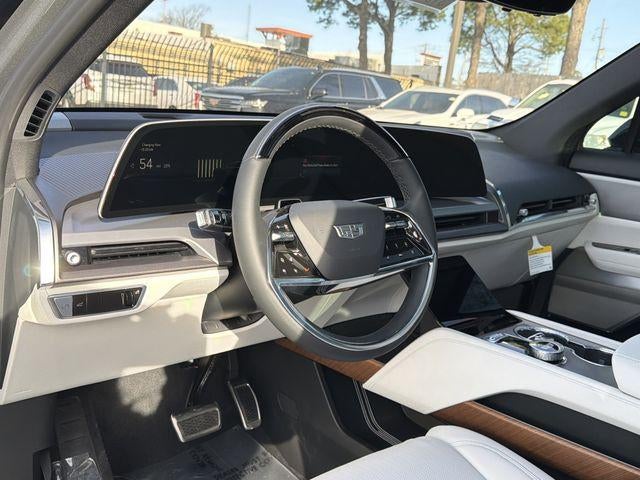 2026 Cadillac VISTIQ Luxury