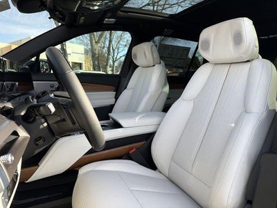 2026 Cadillac VISTIQ Luxury