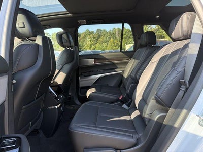 2027 Cadillac VISTIQ Luxury