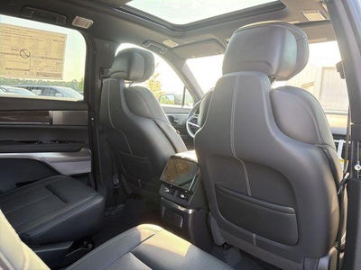 2027 Cadillac VISTIQ Luxury