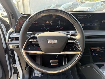 2027 Cadillac VISTIQ Luxury