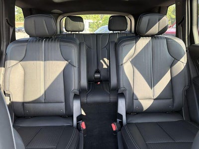 2027 Cadillac VISTIQ Luxury