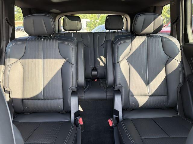 2027 Cadillac VISTIQ Luxury
