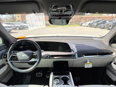 2026 Cadillac VISTIQ Luxury