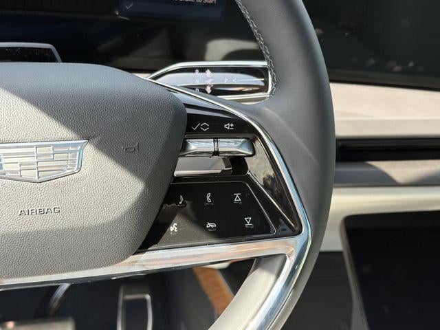 2026 Cadillac VISTIQ Luxury