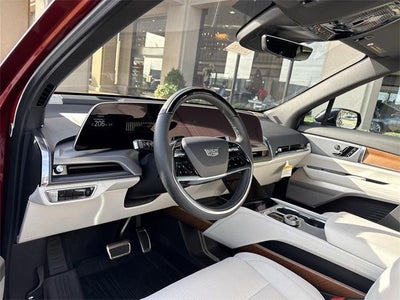 2026 Cadillac VISTIQ Luxury