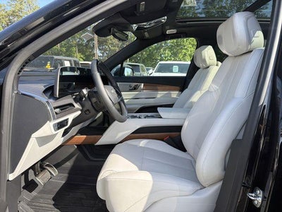 2026 Cadillac VISTIQ Luxury