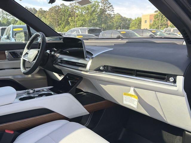 2026 Cadillac VISTIQ Luxury