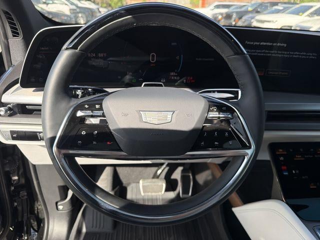 2026 Cadillac VISTIQ Luxury