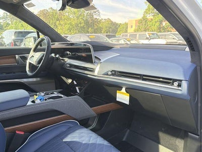 2026 Cadillac VISTIQ Premium Luxury