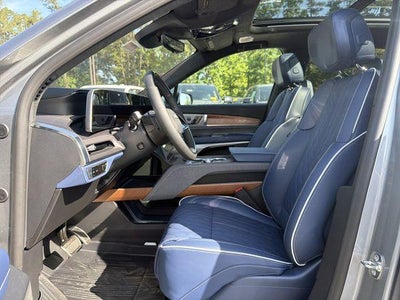 2026 Cadillac VISTIQ Premium Luxury