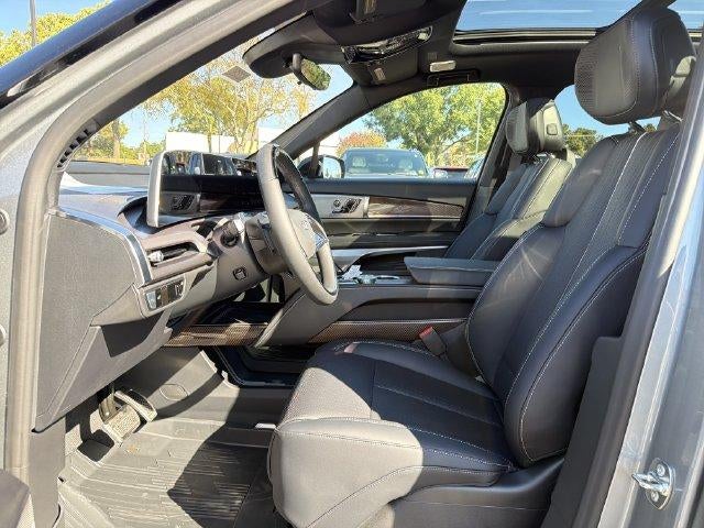 2027 Cadillac VISTIQ Sport