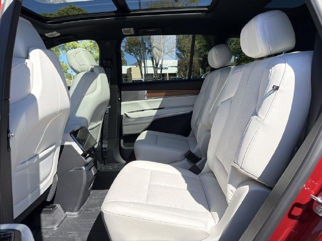 2027 Cadillac VISTIQ Sport