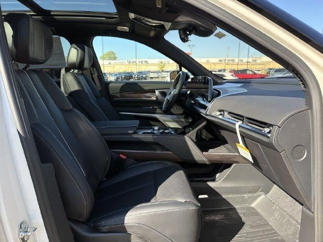 2027 Cadillac VISTIQ Sport