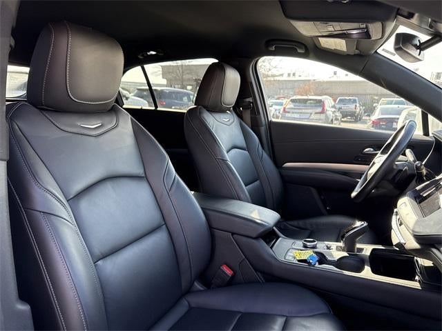 2021 Cadillac XT4 Premium Luxury