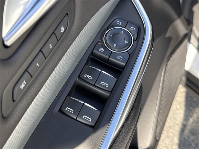 2021 Cadillac XT4 Premium Luxury