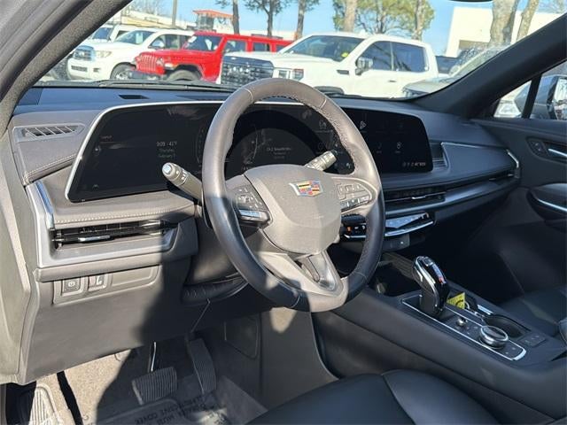 2024 Cadillac XT4 Premium Luxury