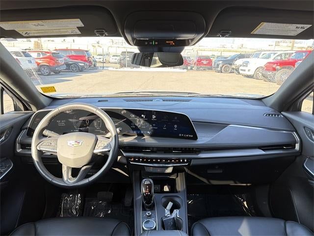 2024 Cadillac XT4 Premium Luxury