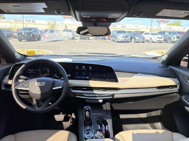 2025 Cadillac XT4 Premium Luxury