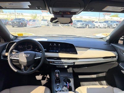 2025 Cadillac XT4 Premium Luxury