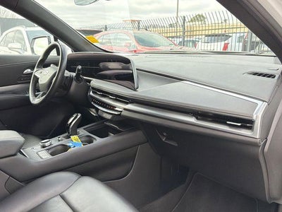 2024 Cadillac XT4 Premium Luxury