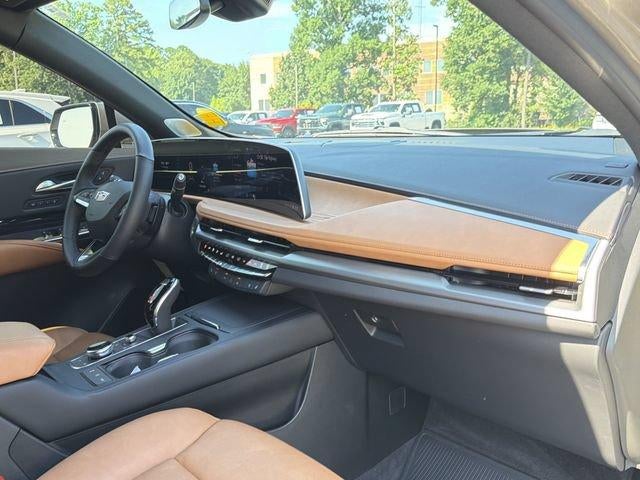 2025 Cadillac XT4 Sport