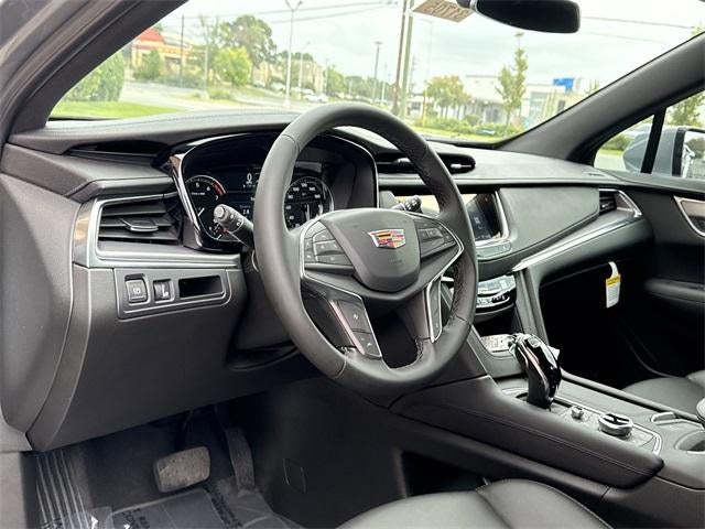 2025 Cadillac XT5 Luxury