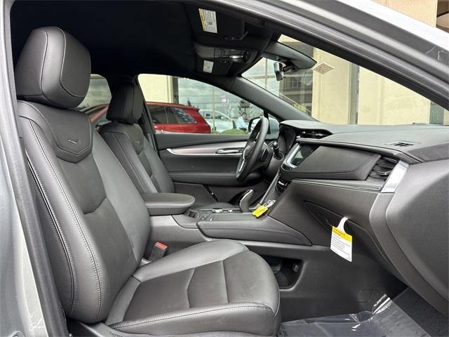 2025 Cadillac XT5 Luxury