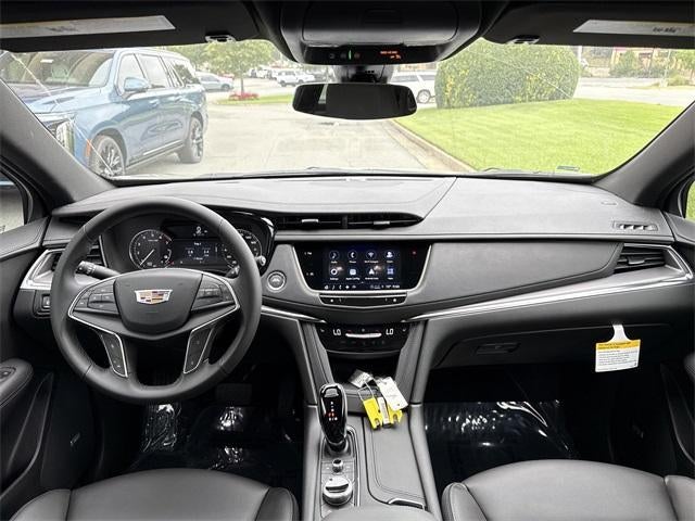 2025 Cadillac XT5 Luxury