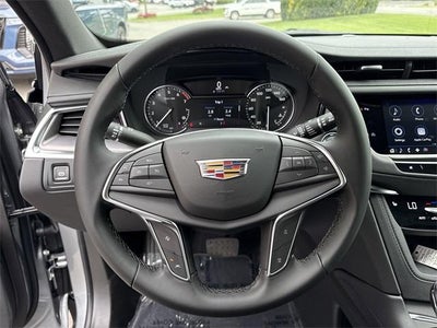 2025 Cadillac XT5 Luxury
