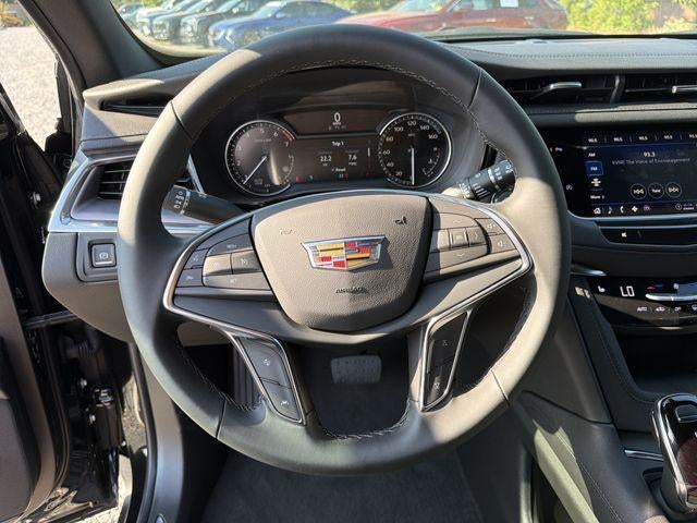 2026 Cadillac XT5 Luxury