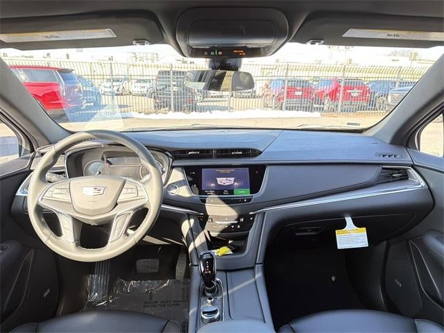 2026 Cadillac XT5 Luxury