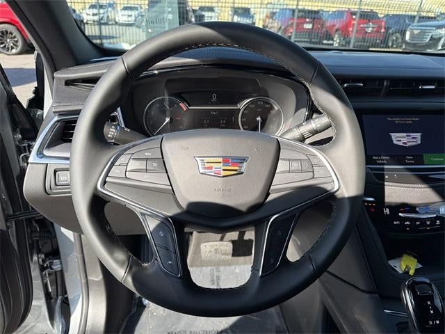 2026 Cadillac XT5 Luxury